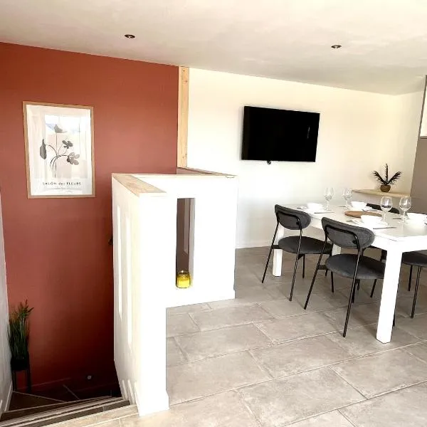 L'eden de l'agly Chaleureuse maison avec terrasse et garage，位于Espira-de-lʼAgly的酒店