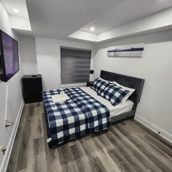 New Modern room in Innisfil，位于Innisfil的酒店
