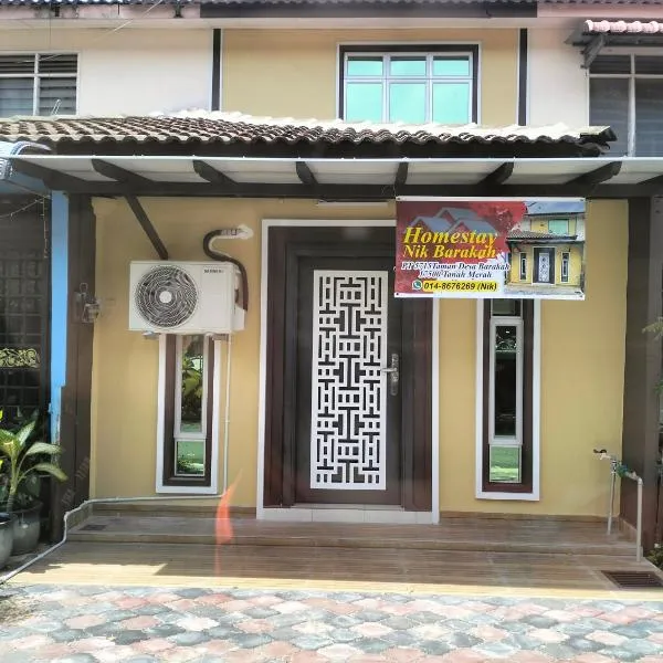 Nik Homestay，位于Kampong Tanah Merah的酒店