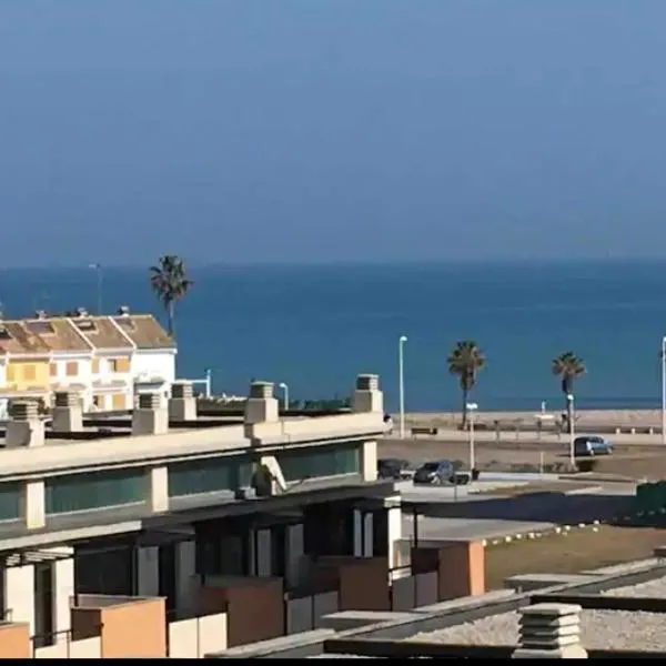 Piso acogedor con vistas al mar，位于La Torre的酒店