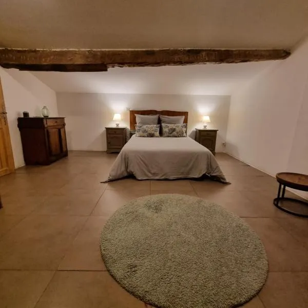 Chambres entre Ventoux et luberon，位于Monieux的酒店