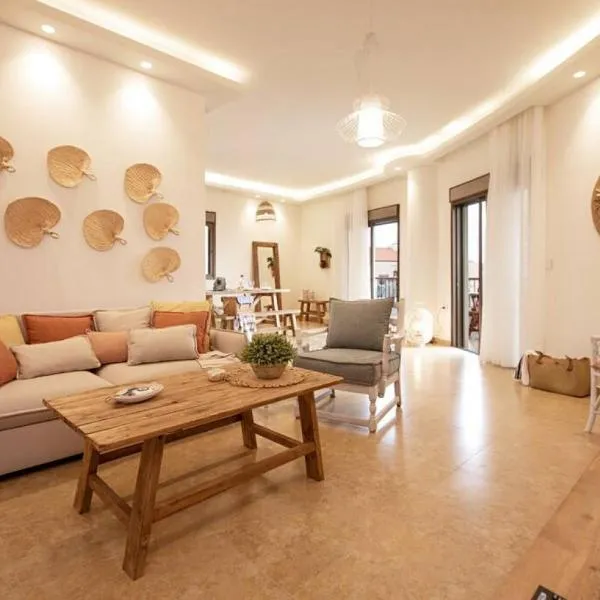 Akl - Chic Apartments & Balconies in Batroun，位于拜特龙的酒店