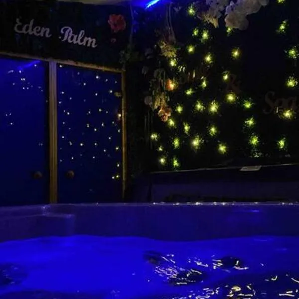 Eden palm suite & spa，位于Berre-lʼÉtang的酒店