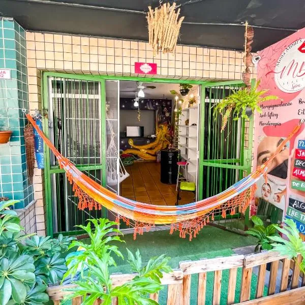 Toca da Mona Roots Hostel，位于维多利亚的酒店