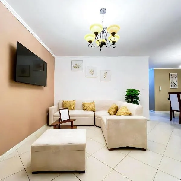 Apartamento en la mejor ubicación, centro de Loja，位于洛哈的酒店