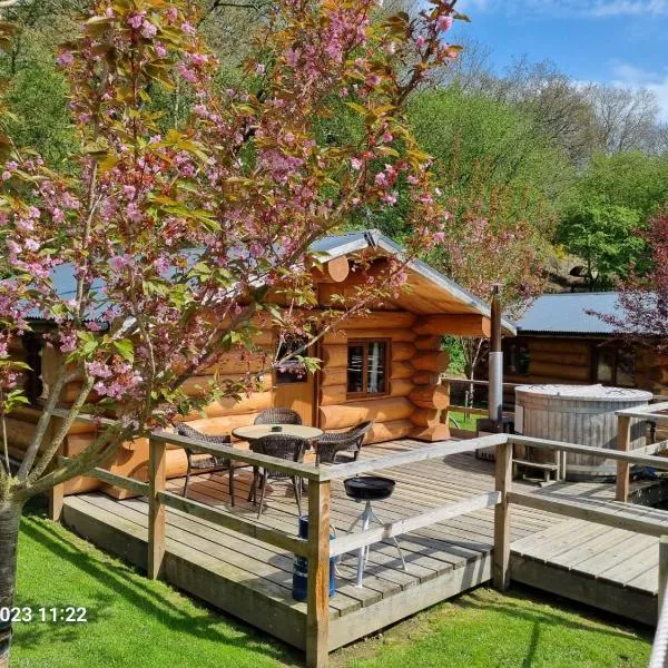 Mountain Edge Resort Lodge 1 with Hot Tub，位于彻奇斯特雷顿的酒店