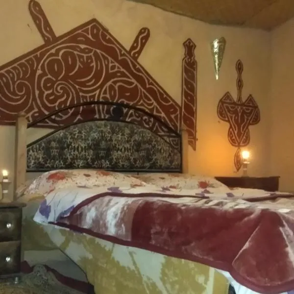 door sahara，位于Rhessouane的酒店