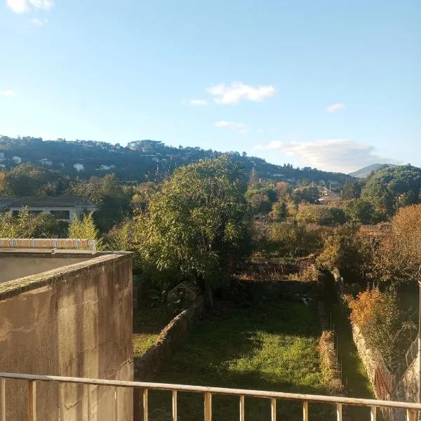 Appartement belle vue 07，位于欧布纳的酒店