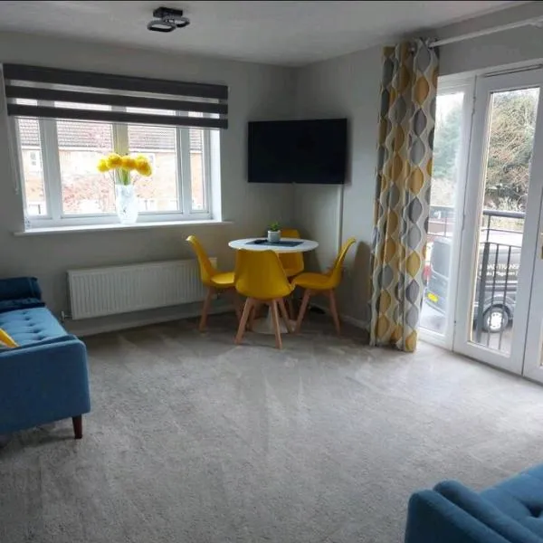 2 Bedroom Apartment，位于Exhall的酒店