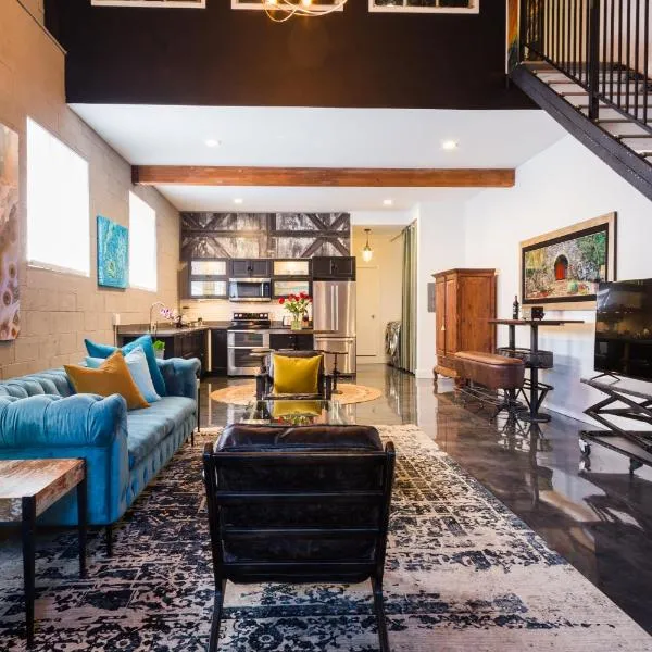 Petaluma Warehouse Lofts Unit D，位于佩塔卢马的酒店