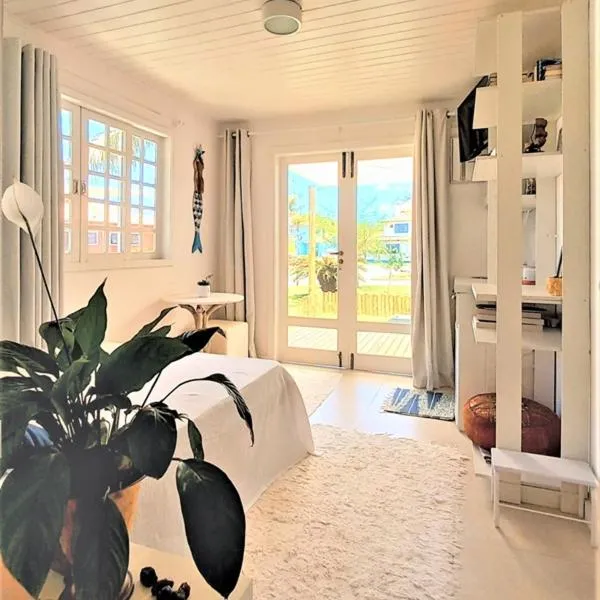 SUITE DA FRENTE COM COPA, WIFI E ACESSO INDEPENDENTE,位于布希奥斯的酒店