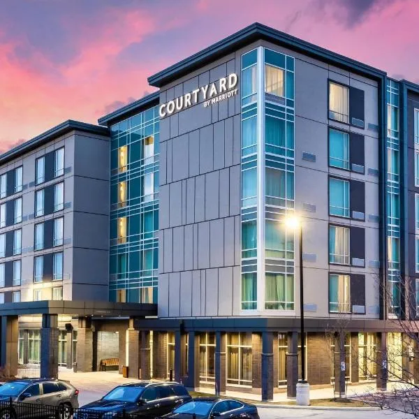 Courtyard by Marriott Burlington-Oakville，位于伯灵顿的酒店