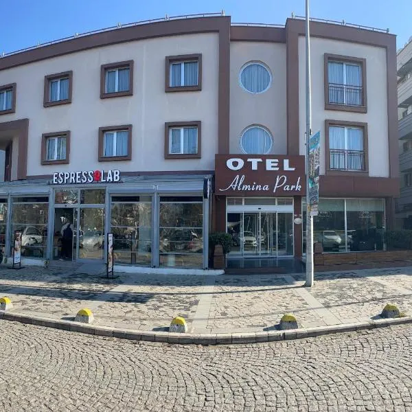 埃尔米纳公园酒店，位于Koçyazı的酒店