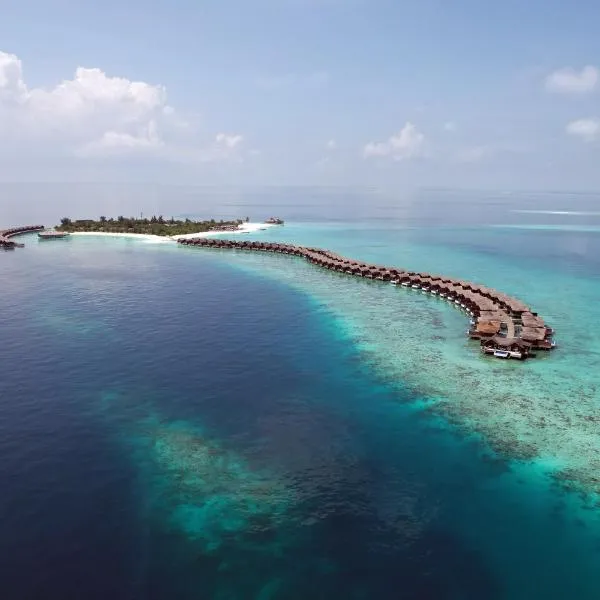 Grand Park Kodhipparu Maldives - Child Stay & Eat Free Until 30 Nov 2024，位于Kudahitty的酒店