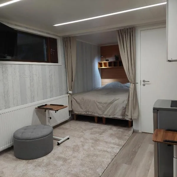 Saunamaailman Kivari 1 ja 2，位于Illo的酒店