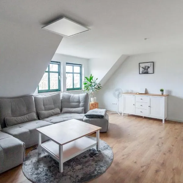 Ferienwohnung "Kapellmeister" mit Klimaanlage in allen 4 Schlafbereichen, großes Wohnzimmer mit Smart TV und Big Sofa，位于马格德堡的酒店