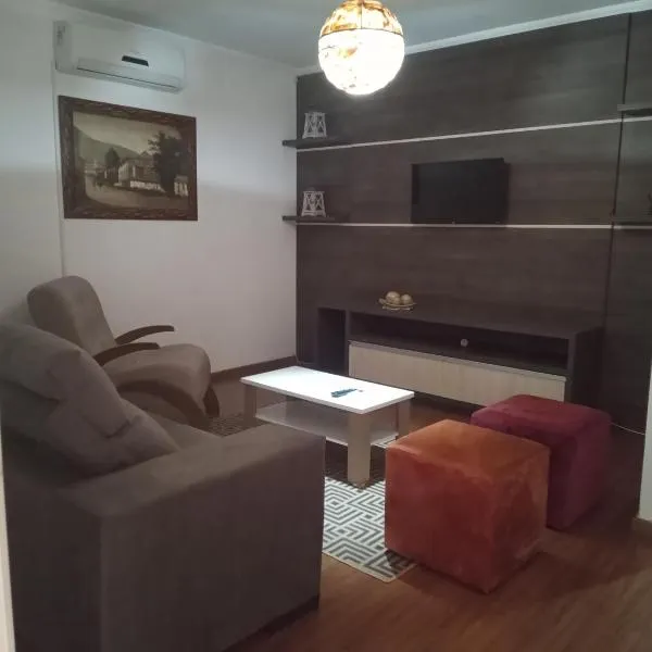 Casa em Bento Gonçalves próximo a Fundaparque.，位于法罗皮利亚的酒店