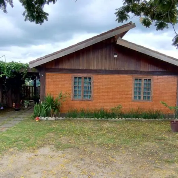 Casa de Tijolinho Penedo-RJ，位于佩尼多的酒店