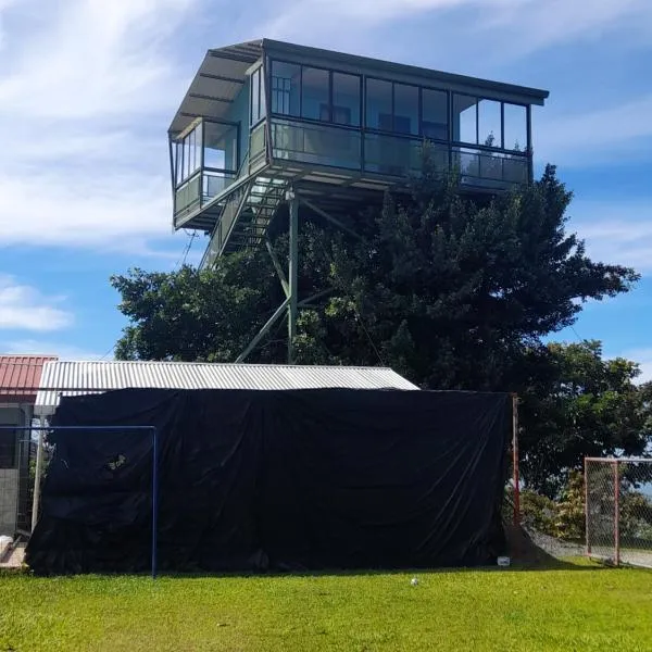 Casa árbol，位于Aguas Zarcas的酒店