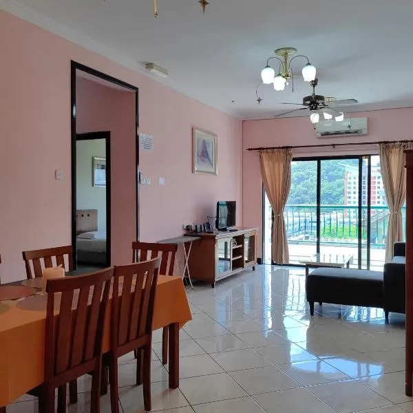 Town Condo - Marina Court Kota Kinabalu，位于哥打京那巴鲁的酒店