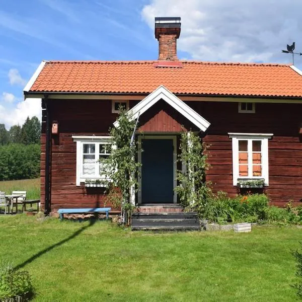 Charming renovated seventeenth century cottage，位于卢德维卡的酒店
