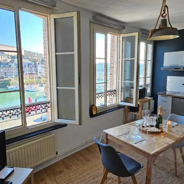 L'atelier- Duplex Vue magnifique sur le port-，位于Sainte-Colombe的酒店