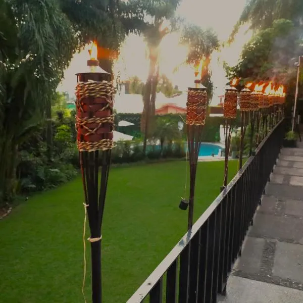 Hotel Grand Vista Cuernavaca，位于库埃纳瓦卡的酒店