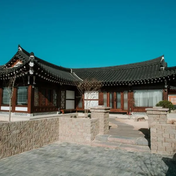 Hanok Stay SungHyeDang，位于庆州的酒店