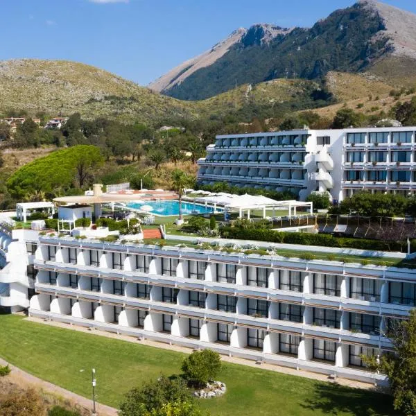 Grand Hotel Pianeta Maratea Resort，位于Porto di Maratea的酒店