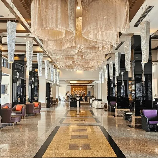 松法布里酒店，位于素攀武里的酒店