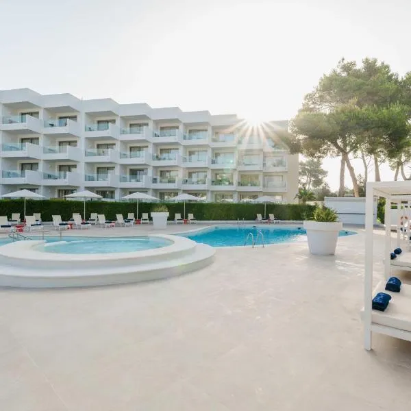 妮可艾碧萨THB酒店 - 仅限成人，位于Cala Tarida的酒店