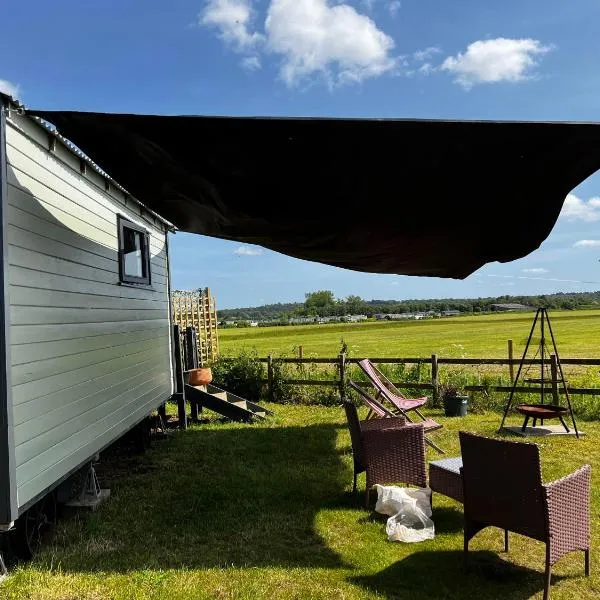 Hunstanton Glamping，位于赫彻姆的酒店