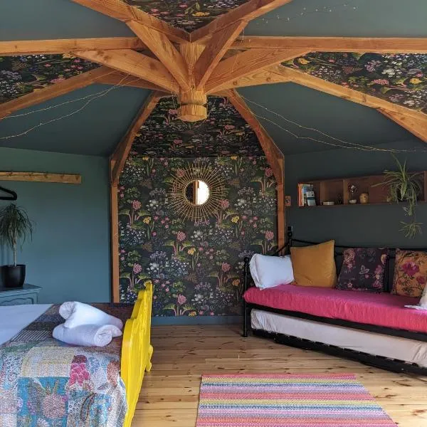 Wye Glamping，位于Velindre的酒店