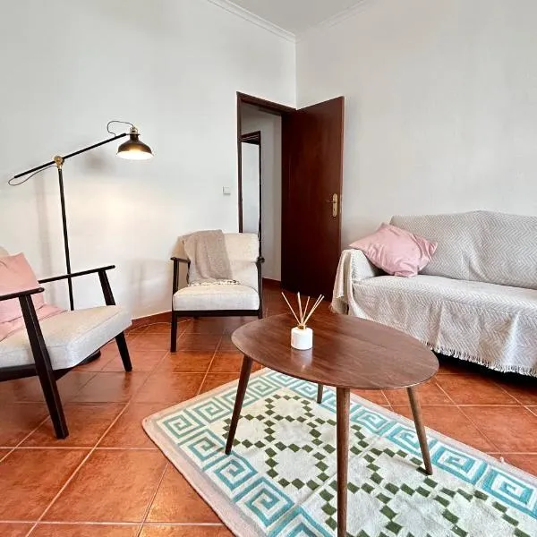 Portuguese village apartment - Casa Martins No.54，位于Freiria的酒店