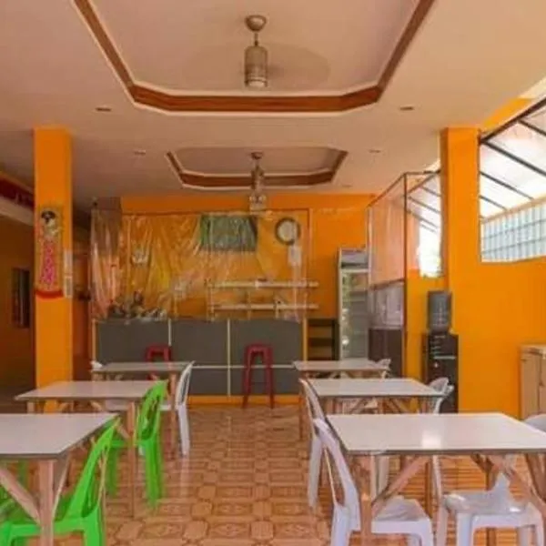 Jessa's 5 Guests house，位于莫阿尔博阿的酒店