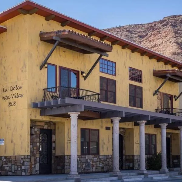 Luxury Downtown Rental (Hot Tub/Pet Friendly) - La Dolce Vita Villas #11，位于摩押的酒店