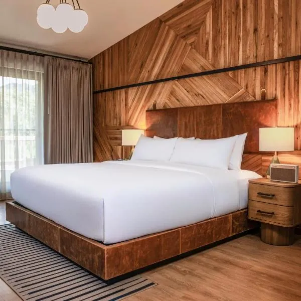 Calistoga Motor Lodge and Spa, a JdV by Hyatt Hotel，位于Barro的酒店