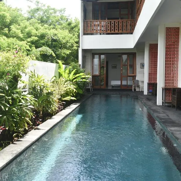 KETUT JOGLO GUEST HOUSE，位于努沙杜瓦的酒店