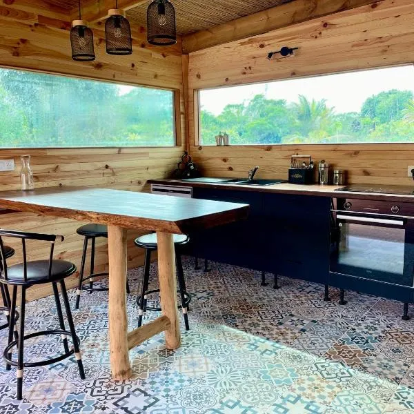 Ô Naturel Lodge Lifou，位于利富岛的酒店