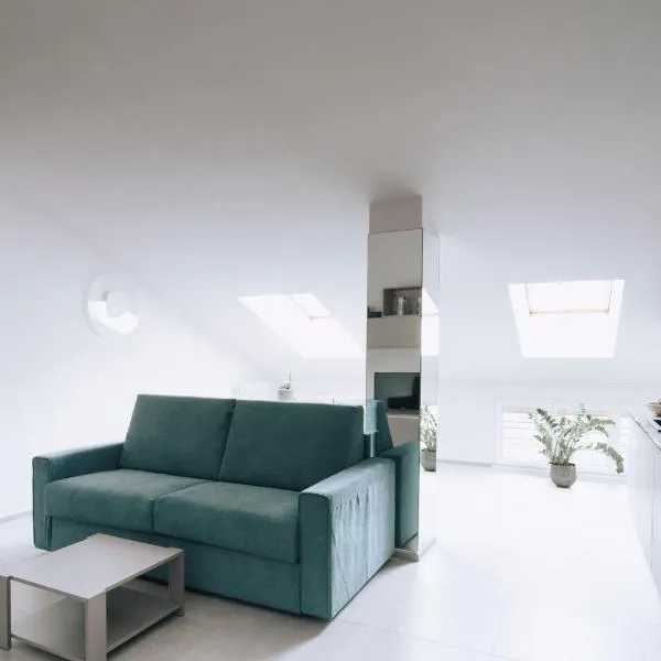 Aosta Holiday Apartments - Monte Solarolo，位于奥斯塔的酒店