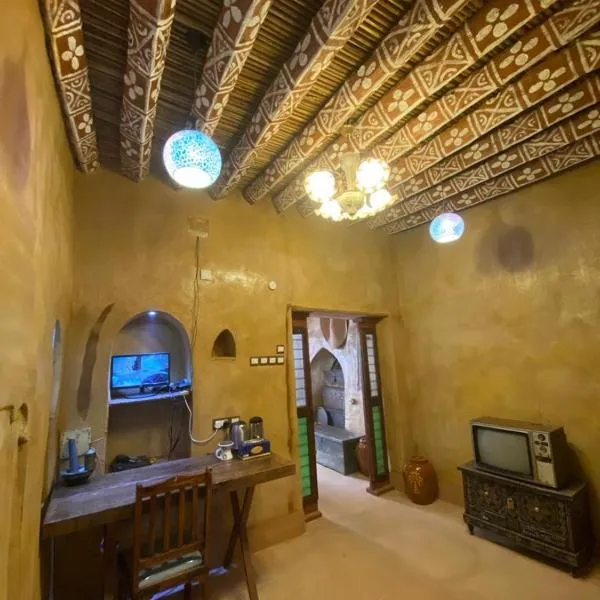بيت النحوي التراثي _ Bait Al Nahwai，位于Ghumar的酒店