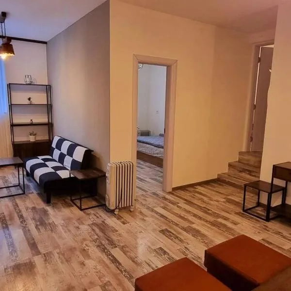 Sweet Home Apartament，位于Polkovnik Serafimovo的酒店