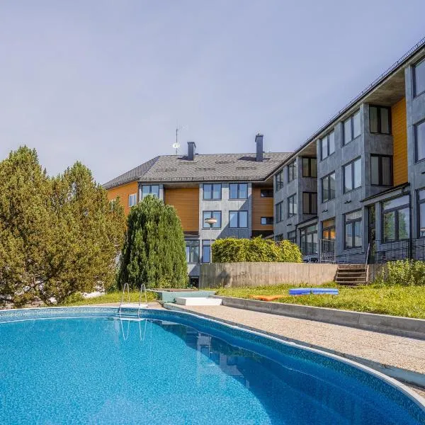 EA Hotel Lipno，位于塞尔纳珀苏马维的酒店