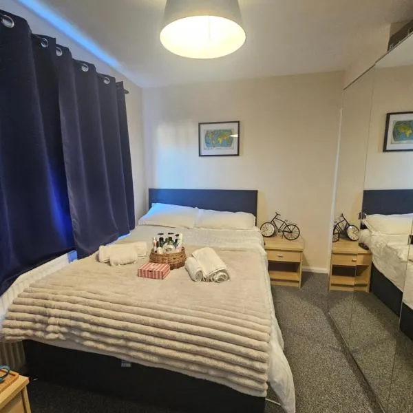 Double bedroom located close to Manchester Airport，位于威森肖的酒店