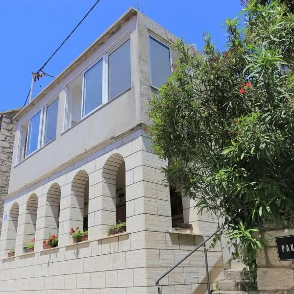 Apartments Aurora Adriatica，位于布里斯特的酒店