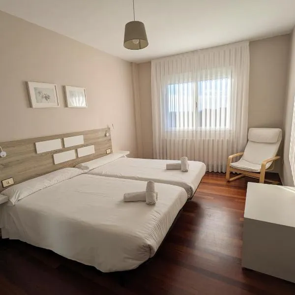 图里斯提克吉列尔莫公寓，位于Monterroso的酒店