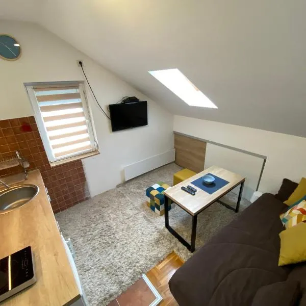 LOVE apartman JeLEna，位于布尔泽策的酒店