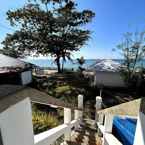 Bobby's Villa Beachfront, Bauang，位于巴旺的酒店