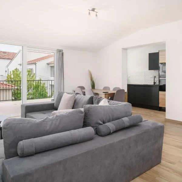 Mango Tourist Apartment，位于沃迪切的酒店