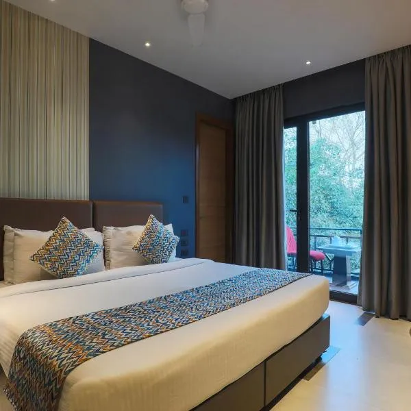 Hotel Bluestone Nehru Place by The Cosy Hotels，位于新德里的酒店